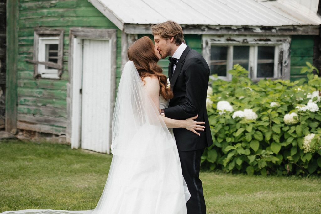 editorial stonefields estate wedding in ottawa ontario