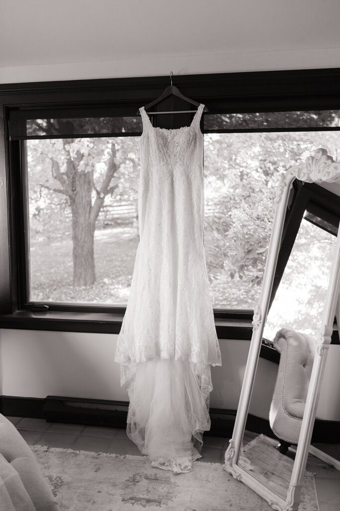 Authentic Autumn Wedding at Evermore in Ottawa