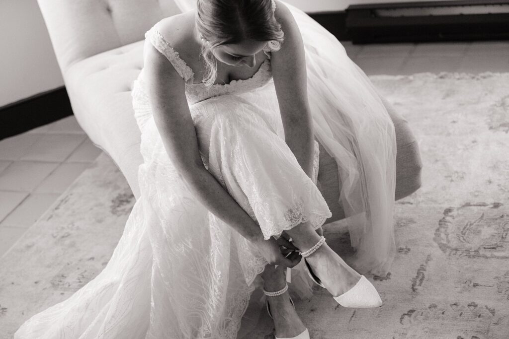 Authentic Autumn Wedding at Evermore in Ottawa