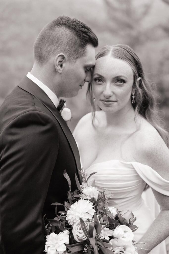 Thursday Wedding at Le Belvédère in Wakefield