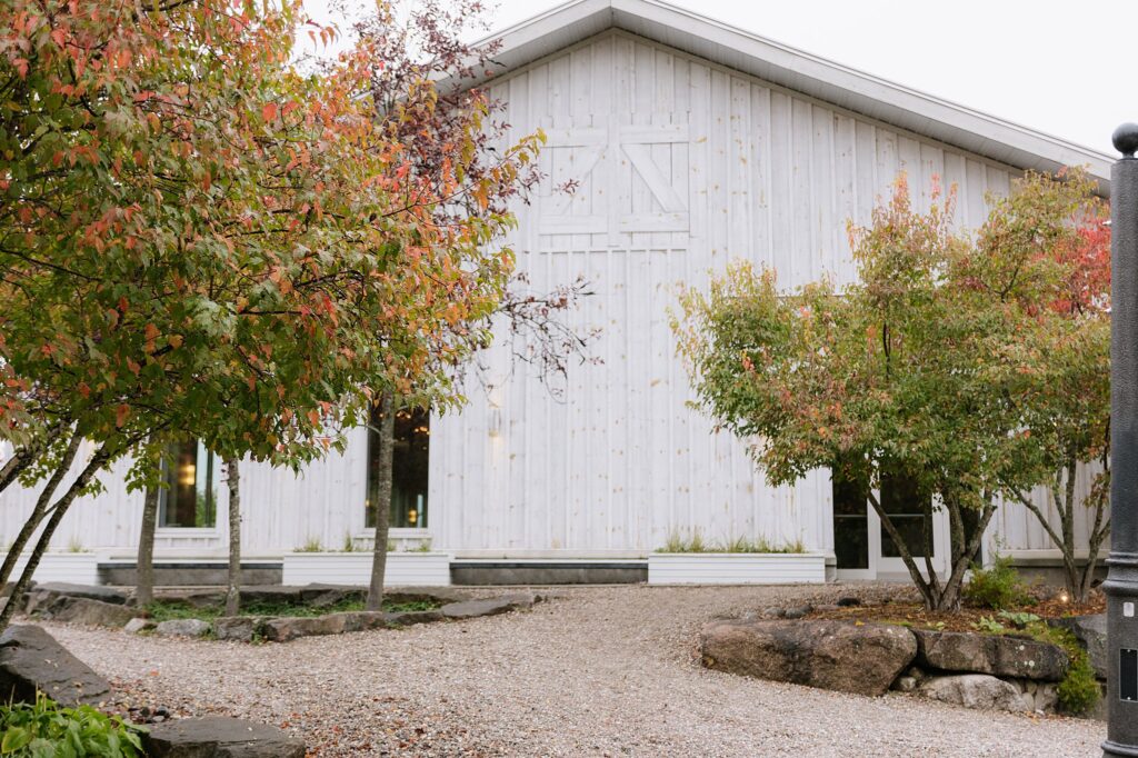 Thursday Wedding at Le Belvédère in Wakefield